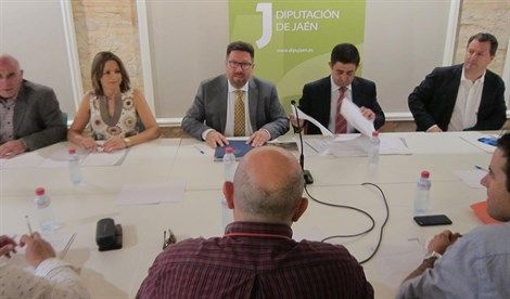 El Consejo del Aceite de Oliva traslada al nuevo consejero de Agricultura su postura sobre la PAC