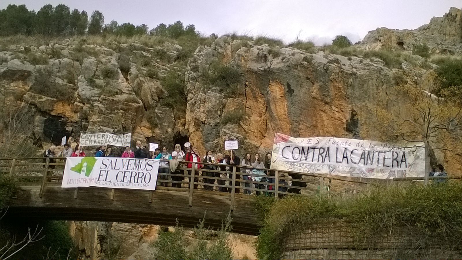 CRÓNICAS DE CANÍCULA (IV): ¿Qué se esconde detrás de la cantera de la Fuente de Peña para que la Fiscalía quiera tirar del hilo?