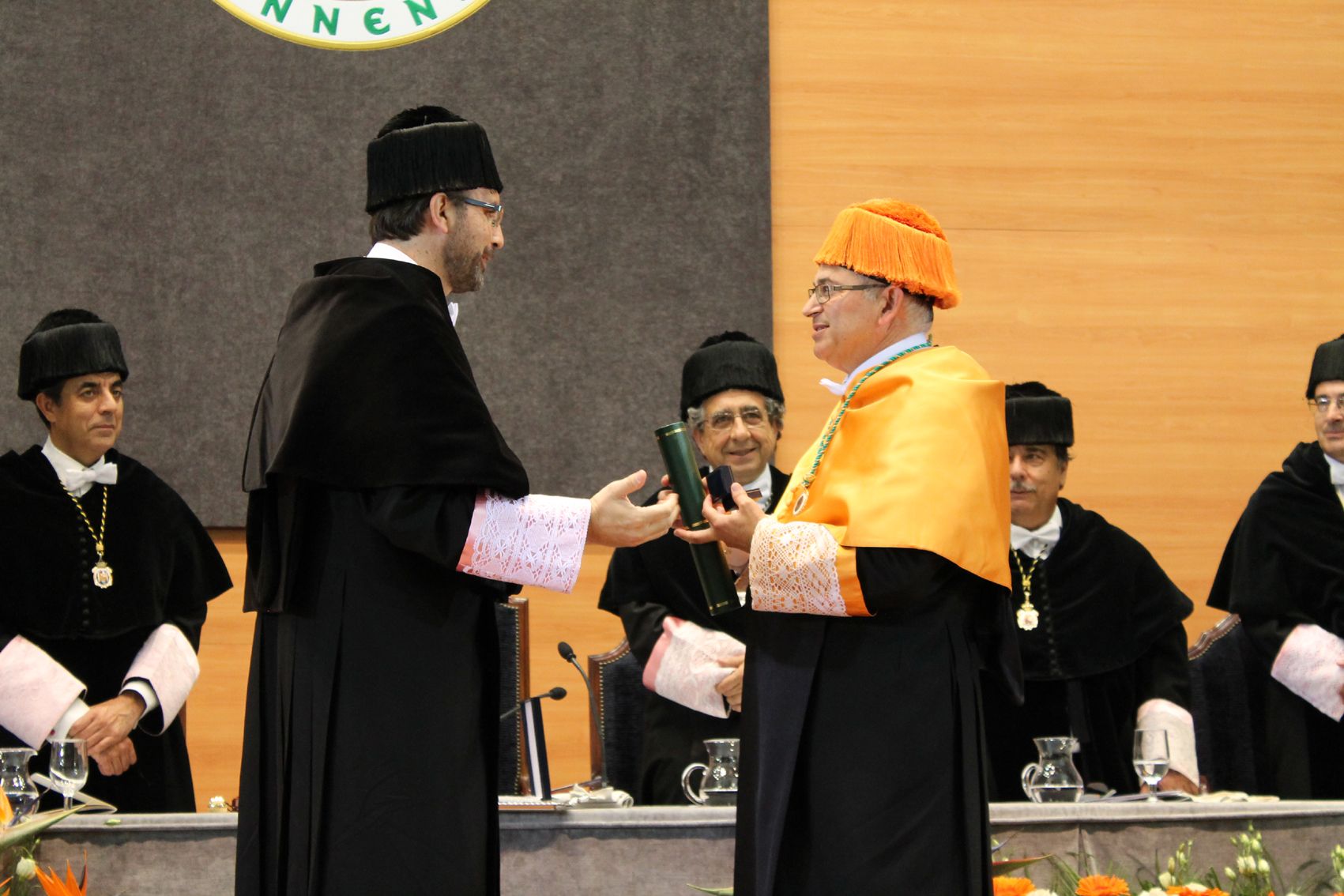 Manuel Parras recibe la Medalla de Oro de la Universidad de Jaén