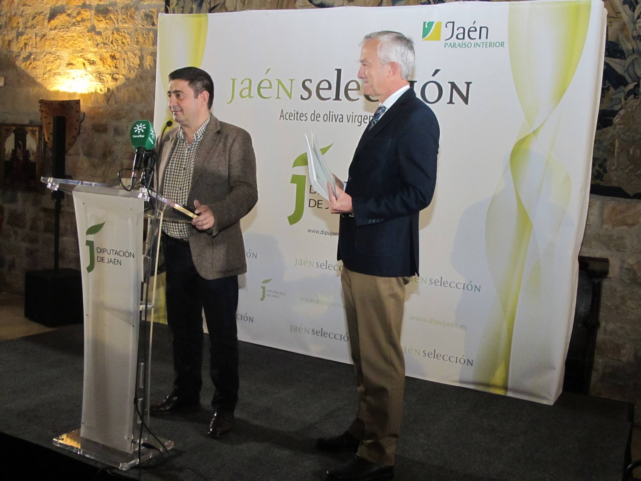 Diputación concede el distintivo Jaén Selección 2018 a los 8 mejores aceites de oliva de esta cosecha