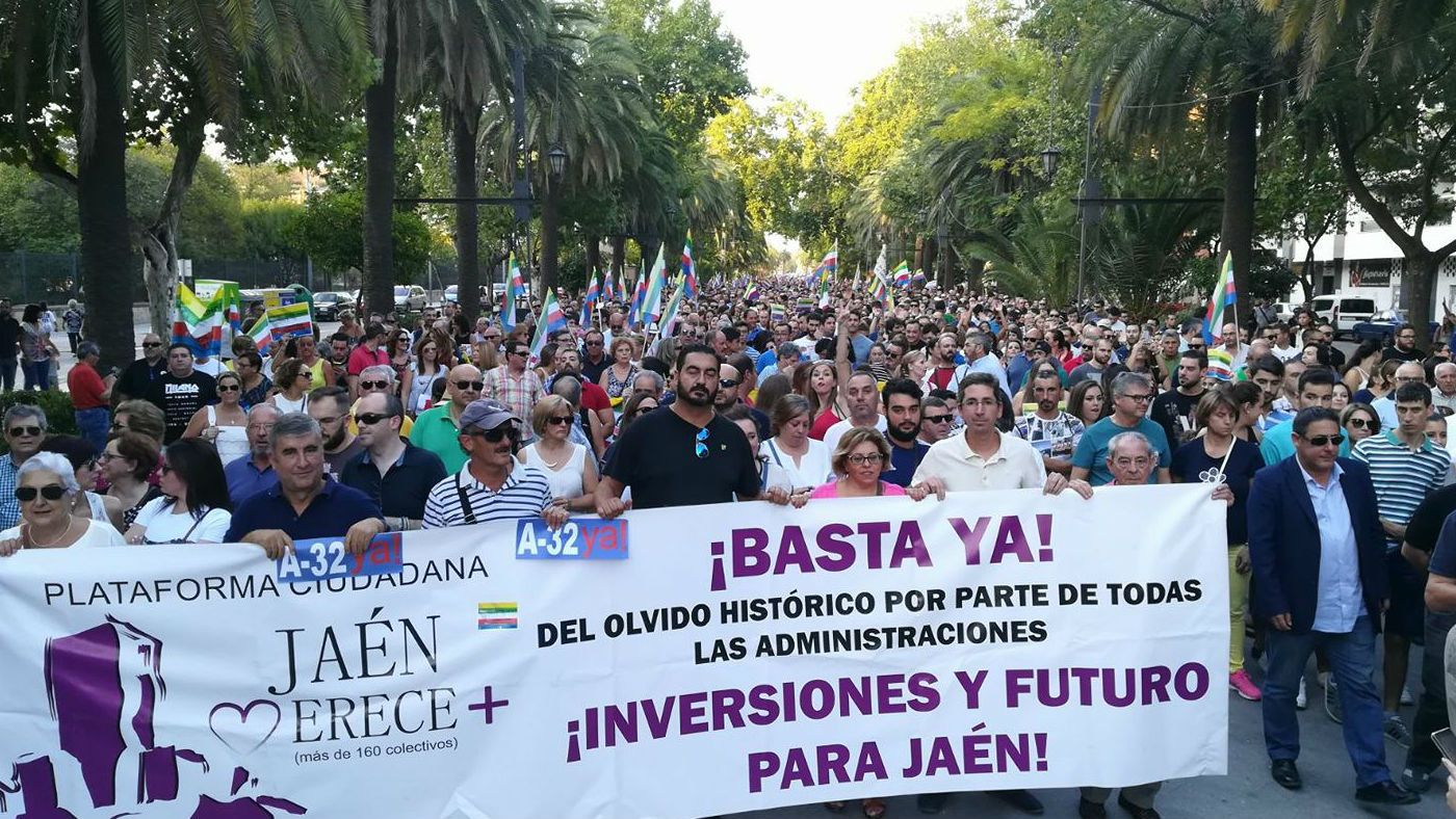 CRÓNICA DEL DÍA: ¿A QUIÉN LE MOLESTA QUE JAÉN SE MANIFIESTE EL DÍA 31 EN MADRID? — A REQUENA LE HARÍA ILUSIÓN EL SENADO