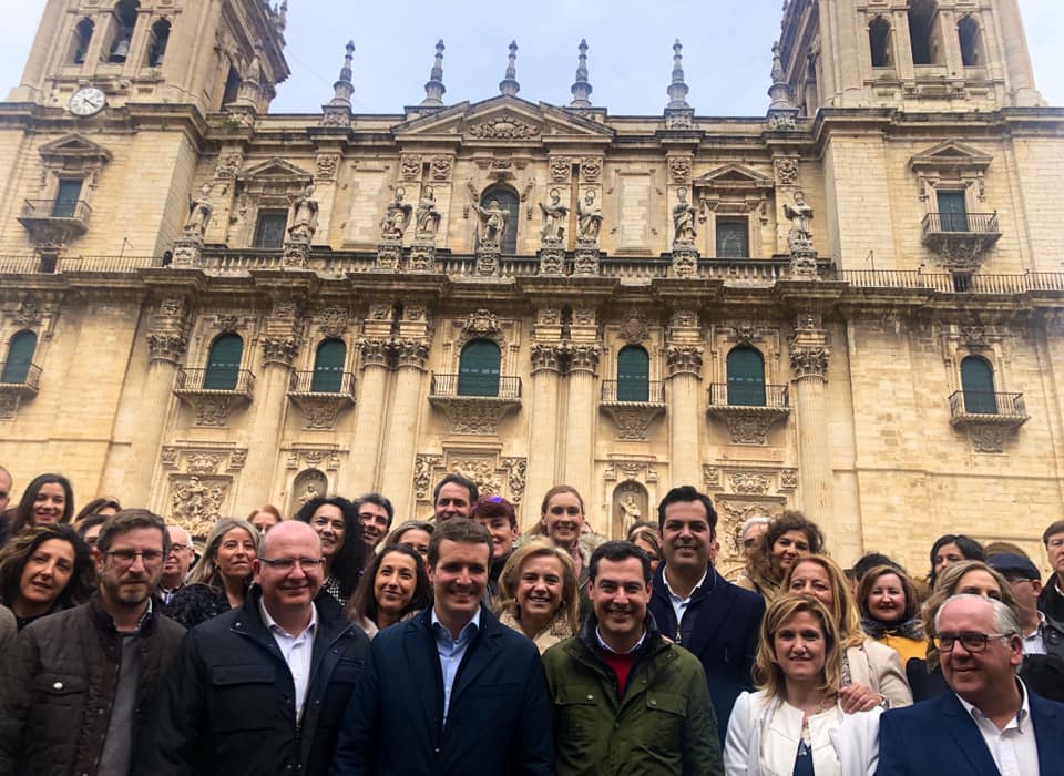 CRÓNICA DEL DÍA: ABONADOS A LAS FOTOS CON LA IMAGEN DE LA CATEDRAL