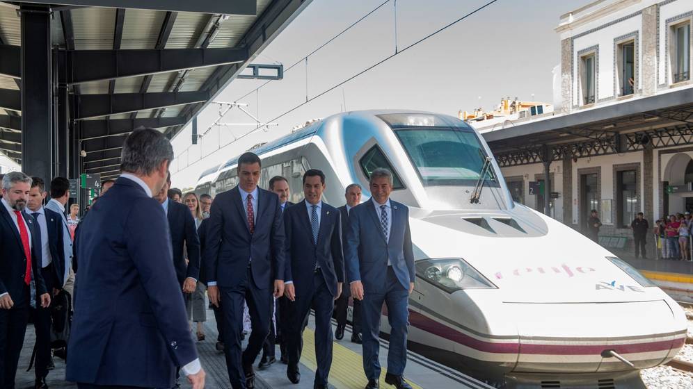 CRÓNICAS DE CANÍCULA: ENHORABUENA A GRANADA Y A SUS POLÍTICOS, Y EL PÉSAME A JAÉN