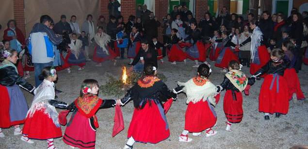 YO SOY DE LAS LUMBRES EN LA NOCHE DEL 16…Y ADEMÁS UN FOROFO DE LA CARRERA EN SÁBADO