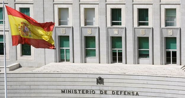 CRÓNICA DEL DÍA: SI DEFENSA CONCEDE LA BASE DEL EJÉRCITO, SERÁ PARA JAÉN EL GORDO DE LA LOTERÍA