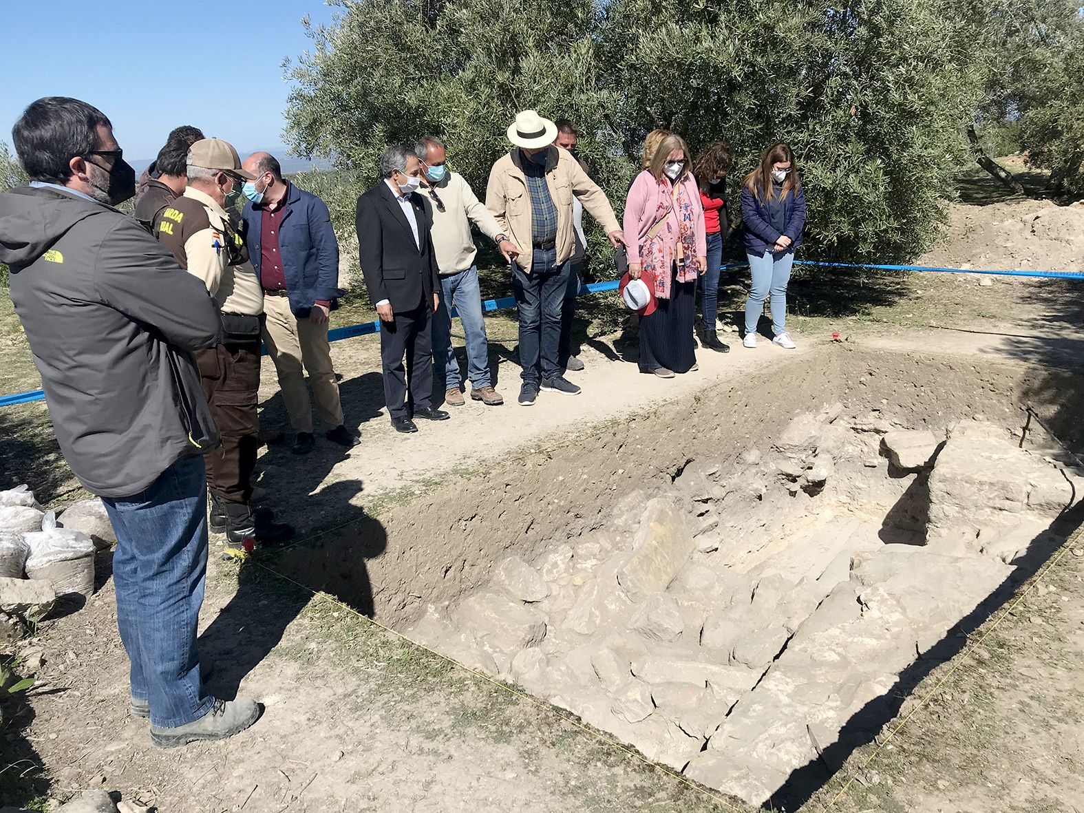 DOCUMENTAN UNA EXTENSA VILLA ROMANA, CON MOSAICOS Y ZONAS DE PRODUCCIÓN, COMO UN ALFAR Y UNA ALMAZARA, EN EL YACIMIENTO DE «EL ALTILLO» EN RUS