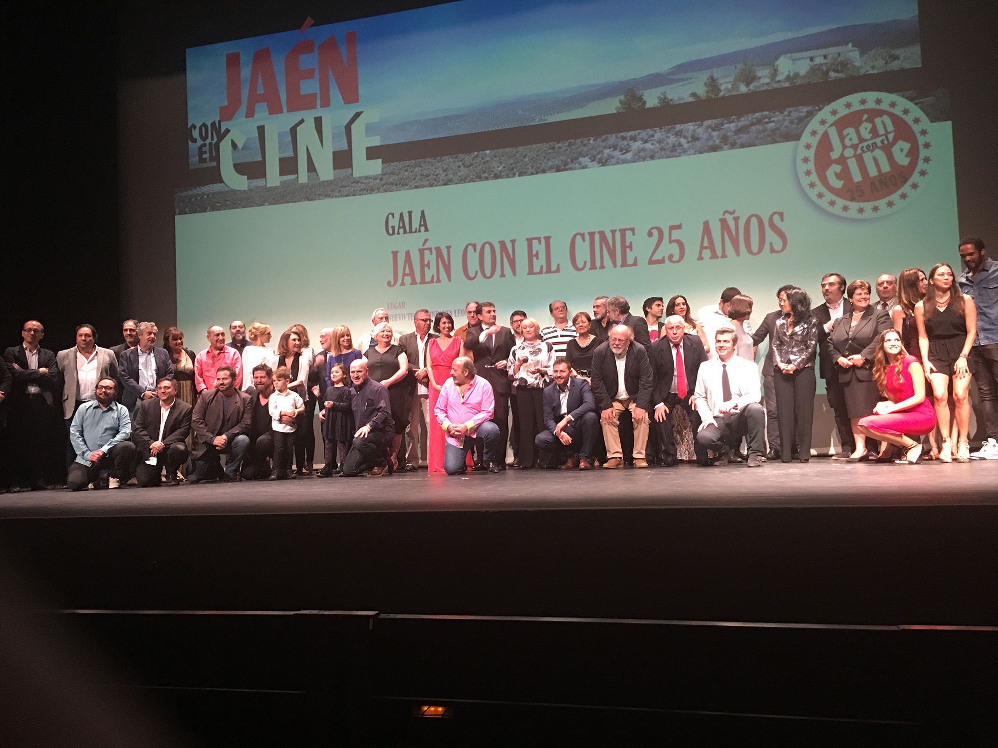 Diputación distingue con un Premio Miguel Picazo de Honor a «la gran familia» del cine español
