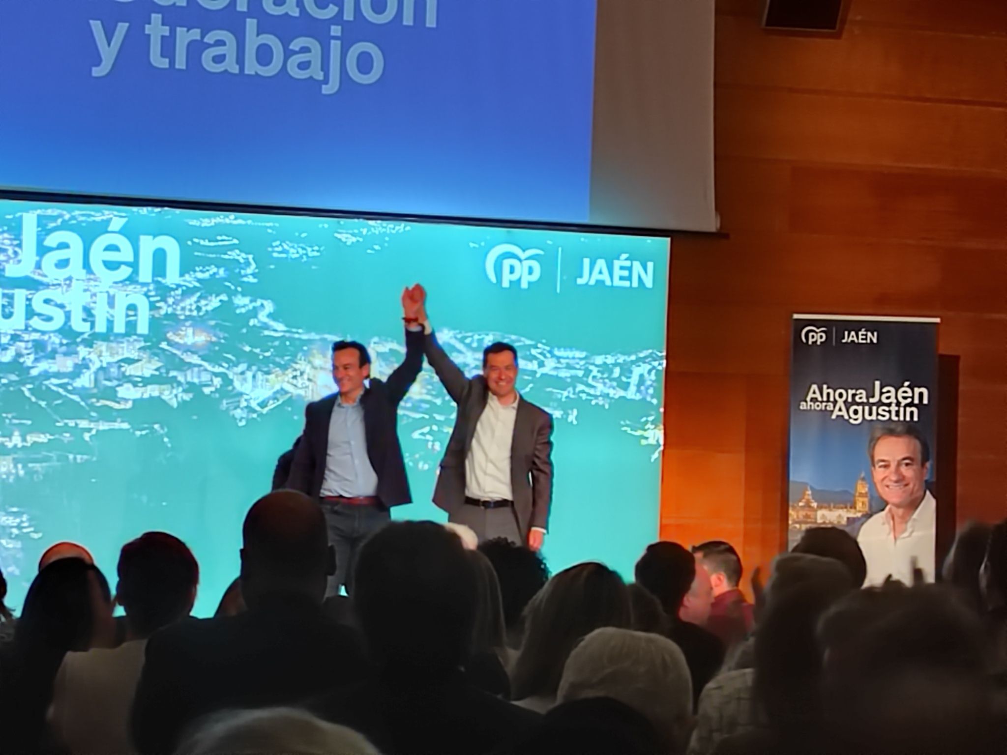 Agustín, el candidato del PP, un hombre en el buen sentido de la palabra, bueno…y Margarita Robles, otra vez: ¿quién lo iba a decir?