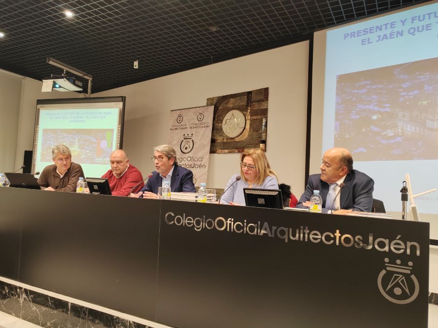 El Foro Jaén chequea la situación de Jaén con el debate “La ciudad que tenemos y la ciudad que queremos”
