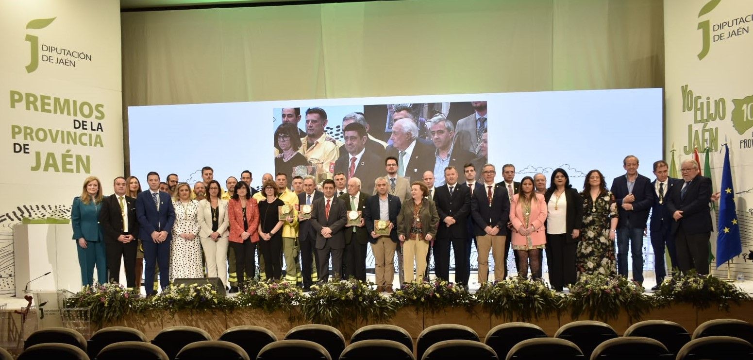 Cuatro ejemplos, una hermosa versión de «Andaluces de Jaén»…y va por ti, Pepe Boyano