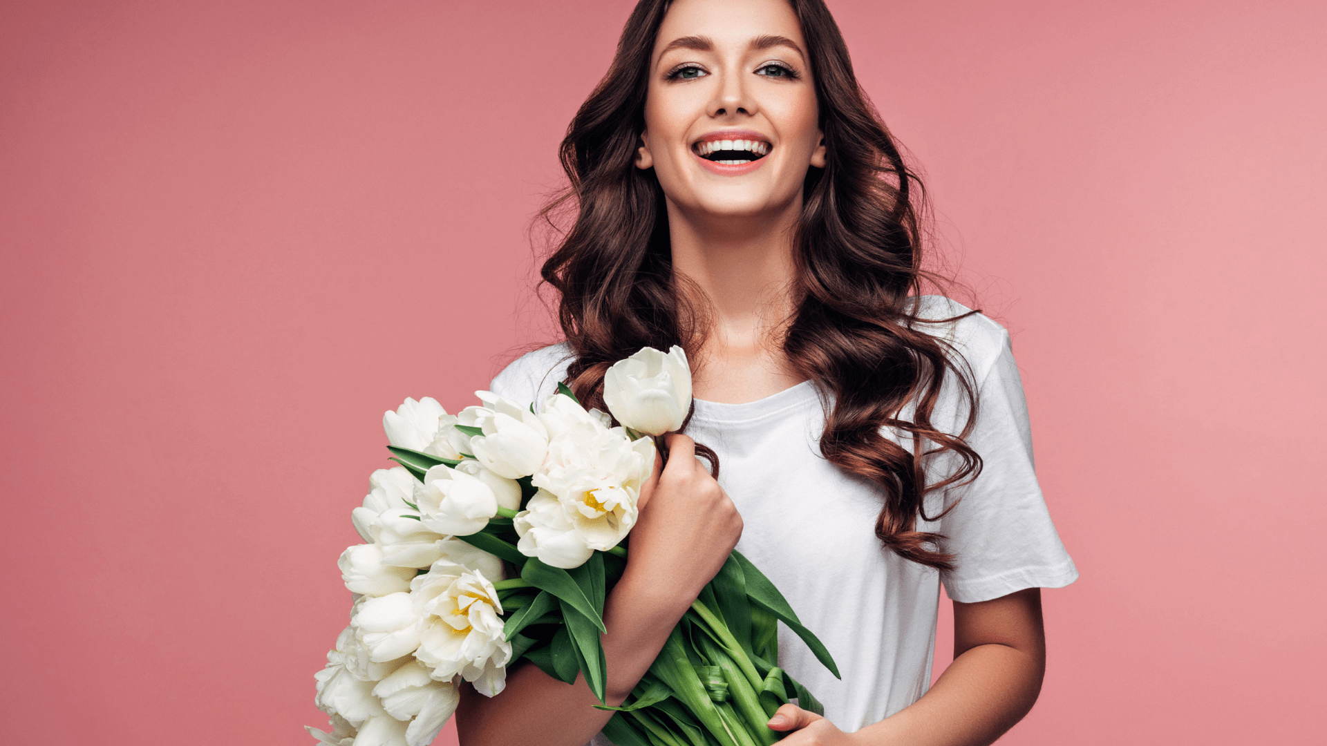 “El primero que comparó a la mujer con una flor, fue un poeta; el segundo, un imbécil”