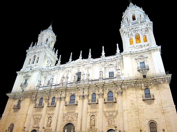 ¿Qué hay de la Catedral?, el ejemplo de Granada, el miedo del PSOE… y “la mies es mucha, más los obreros pocos”