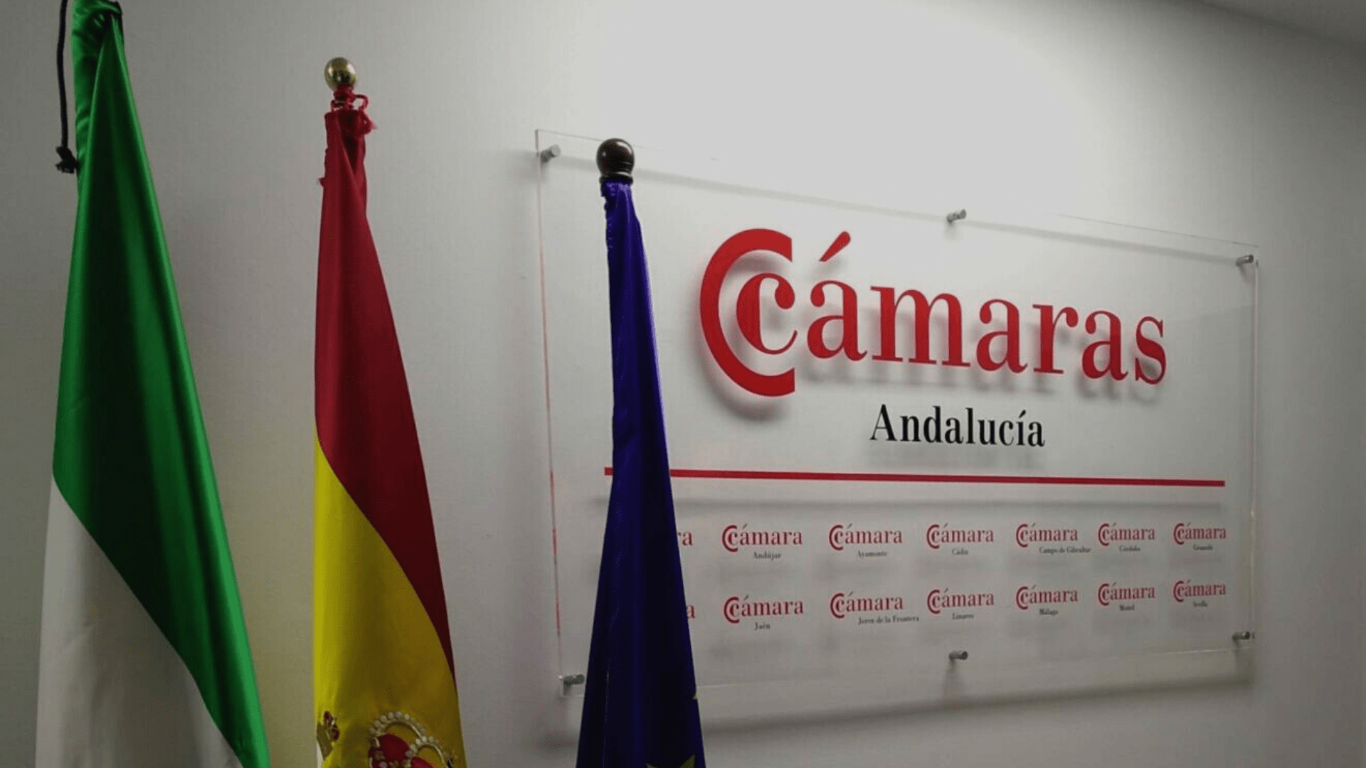 Nueve años sin Cámara de Comercio, un empresariado que la demanda, y la única capital que suma agravios