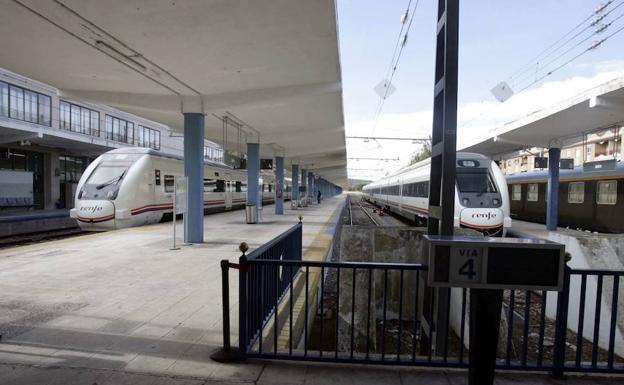 50 años clamando en el desierto en favor de trenes para Jaén