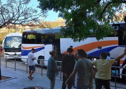 Más autobuses que trenes en la estación de Renfe de Jaén…y la Junta y el PP desmienten al rector