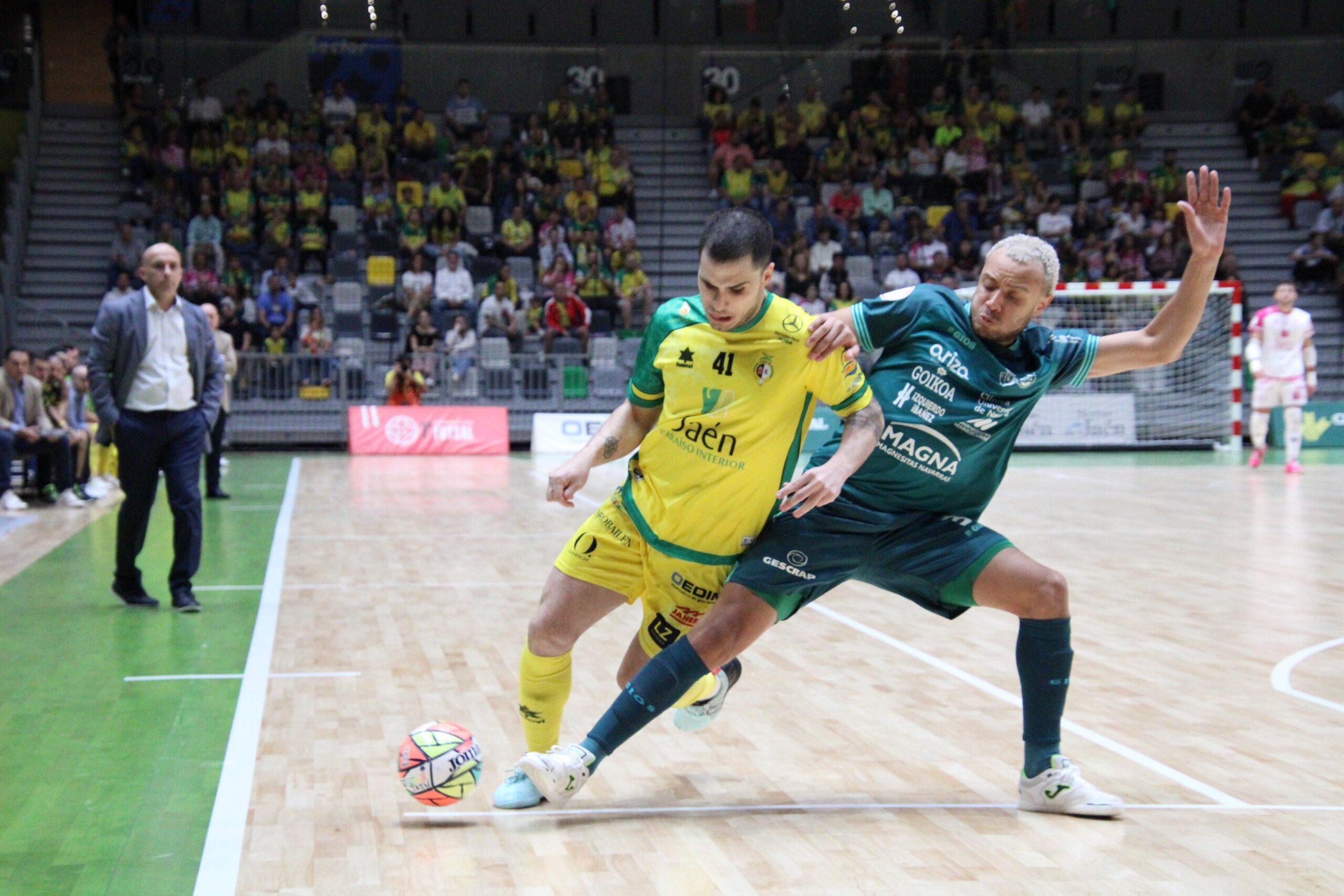 Jaén Paraíso Interior logra el billete para la Final Four de Copa (4-3)