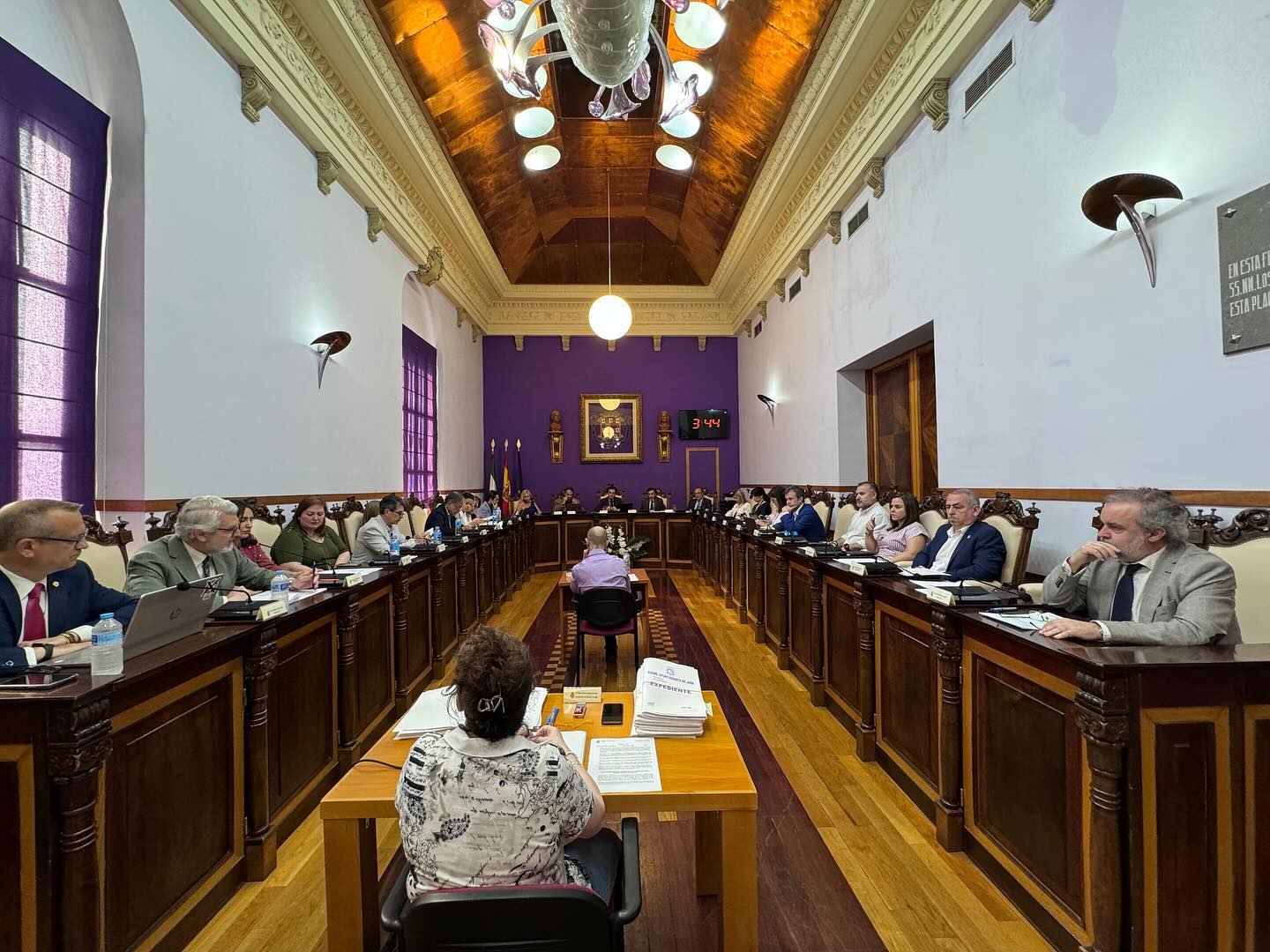 El alcalde, una caja de sorpresas; sociedad civil por los Paisajes del Olivar, y todos los caminos evitan a Jaén