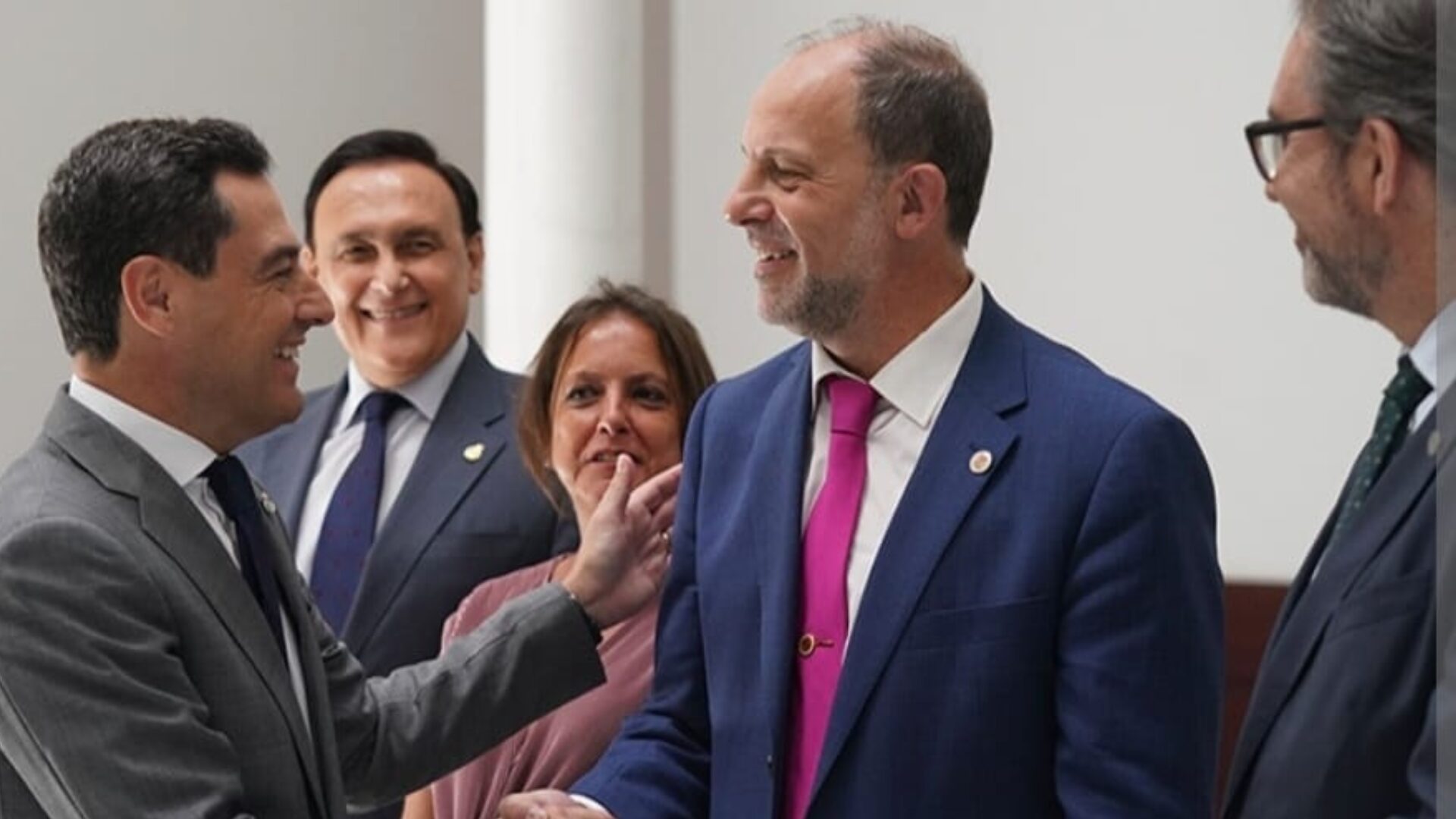 La línea roja es la Universidad de Jaén