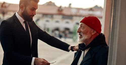 “En la caridad el pobre es rico, sin caridad todo rico es pobre”