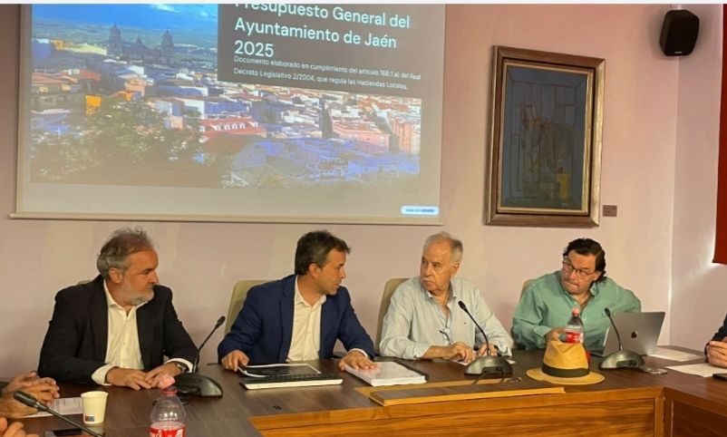 Un compromiso sin cumplir: no hay presupuestos; tren: la prioridad es dejar de ser el hazmerreír…y pelea por ver quién se cuelga la medalla