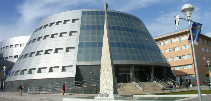 Rector, herido; Universidad, herida; Jaén, herida