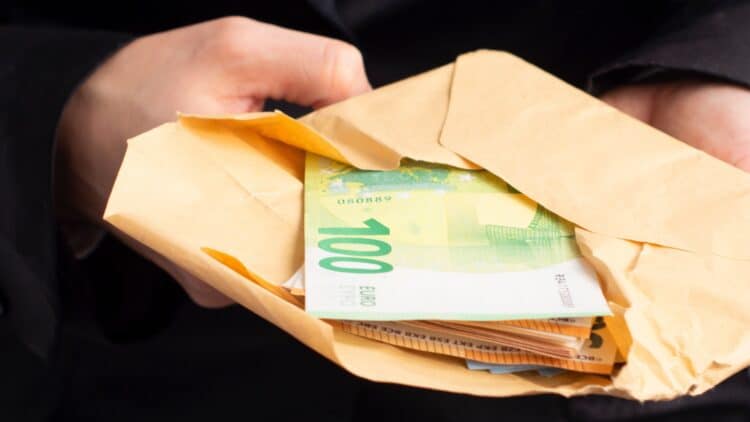 «No me vendo, ese es el único lujo de los pobres»