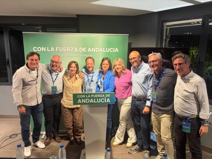 Jaén le entrega un cheque en blanco a Juanma…pero contribuye a la pérdida de su mayoría absoluta