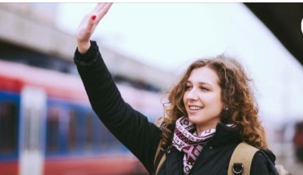 “Nunca digas adiós, porque adiós significa irse lejos, e irse lejos significa olvidar”