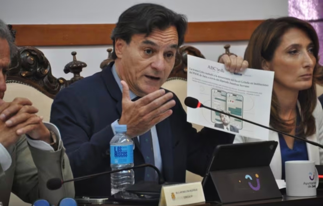 Vía libre para Sánchez, y Juanma, rehén de VOX; ¿dónde queda la altura de miras de la política local?…y a la cola andaluza en crecimiento económico